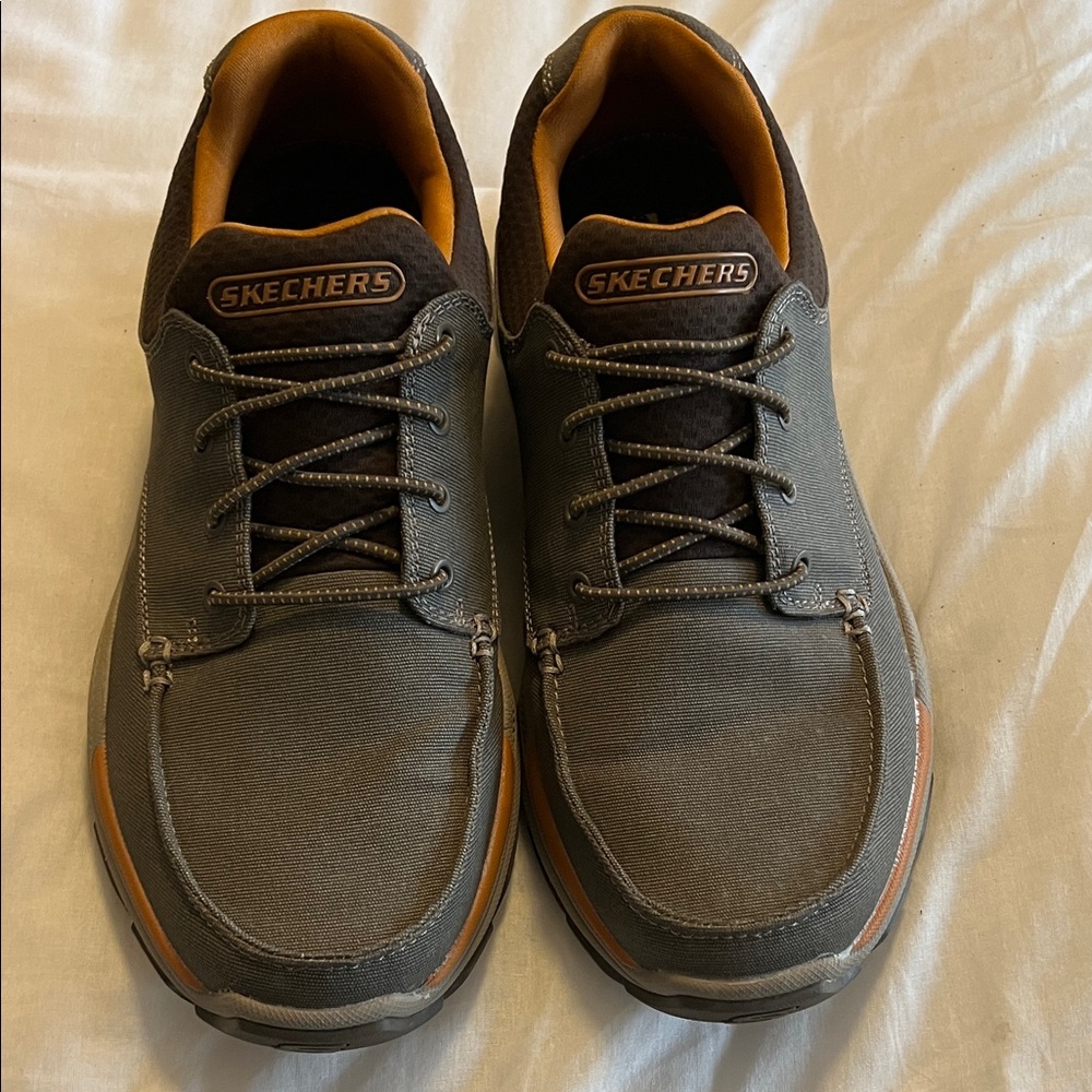 Skechers mens slip on size 11
